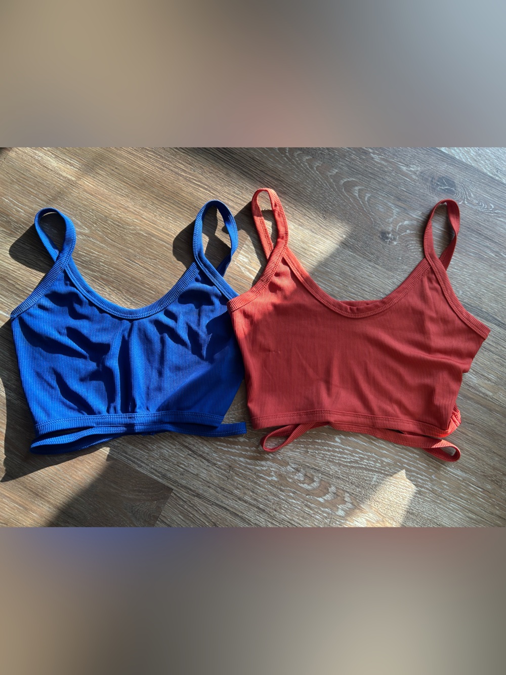 Women’s ribbed cropped tanks